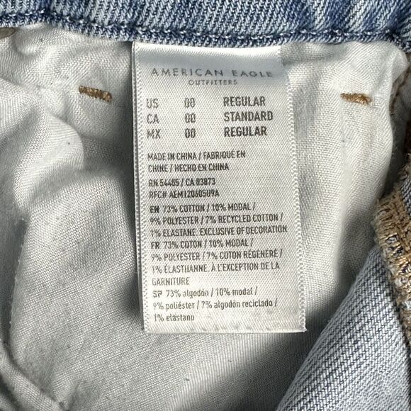 American Eagle Curvy Mom Jeans Womens 00R Med Wash Shark Bite Hem Stretch Denim - Picture 14 of 16